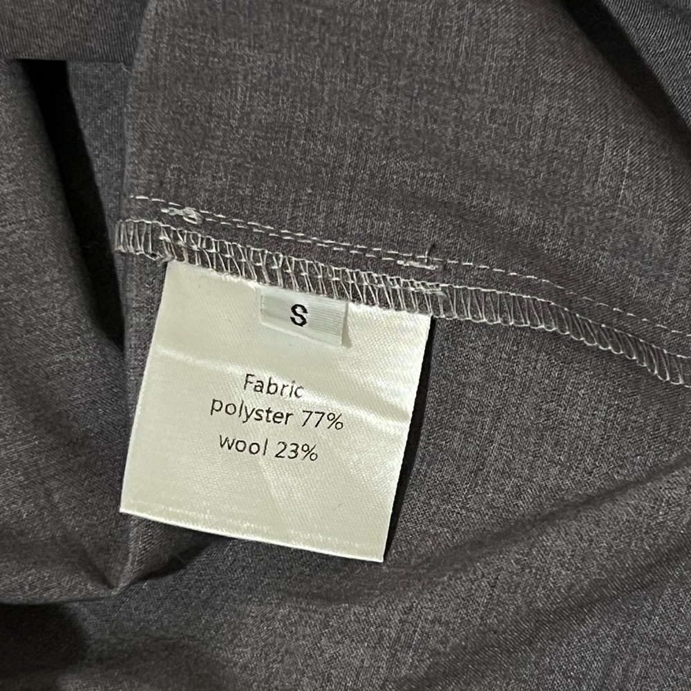 Grey shirt - Picture 8 of 11